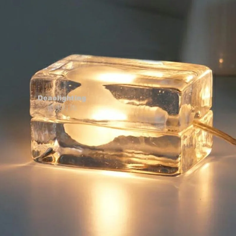 

European style modern fashion creative wedding bedside bedroom study hotel engineering ice cube decoration table lamp MJ1124