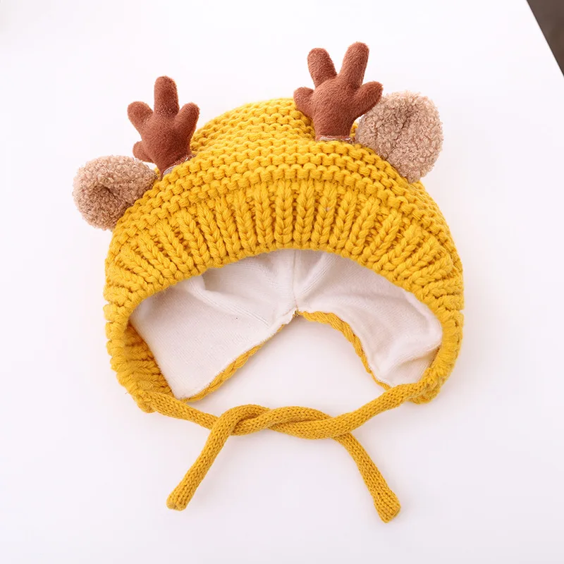 

Baby Wool Hat In Autumn and Winter for Boys and Girls with Velvet Warm Knit Hat Christmas Antlers Cute Super Cute Cover Hat