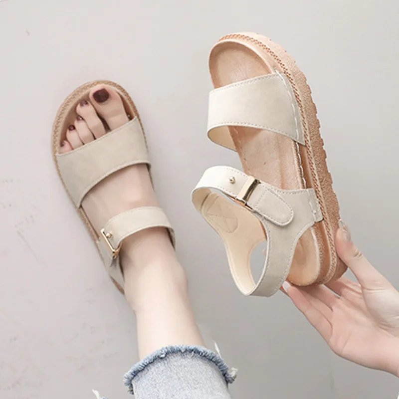 

2022 Summer New trend designer Women Sandals Casual Sneakers Platform Thick Soled Woman Shoes Sandal Fashion Solid Beach Shoes