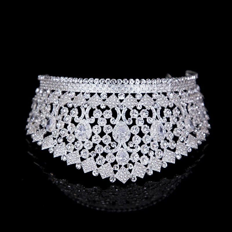 Женская диадема с кристаллами и цирконами элегантная большим кристаллом