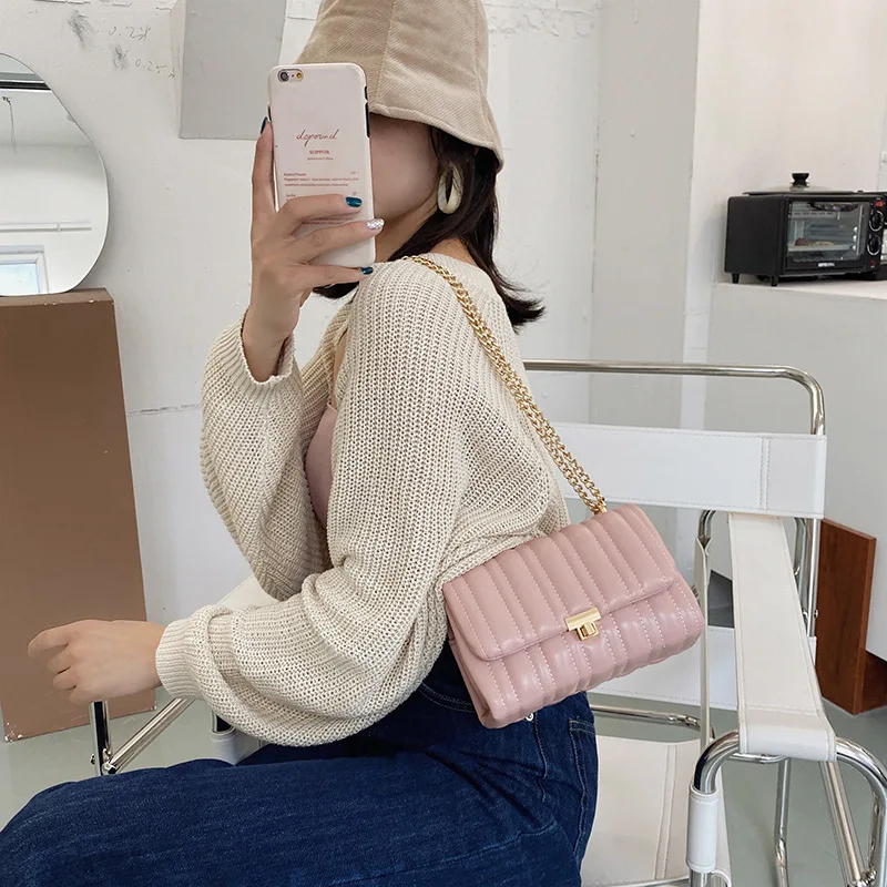 

Retro Vintage Small Black Shoulder Bag for Women Diamond Lattice Leather Hobo Bags Female Elegant Solid Color Handbag with Chain