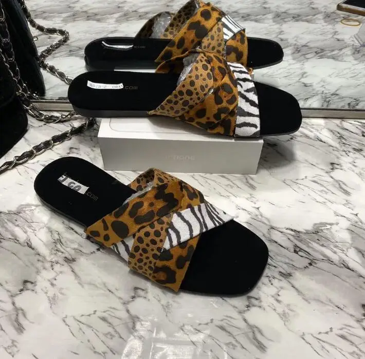 

hot sale new leopard cross suede flat women non-slip beach slippers 2020 summer all-match fashionable casual ms sandals