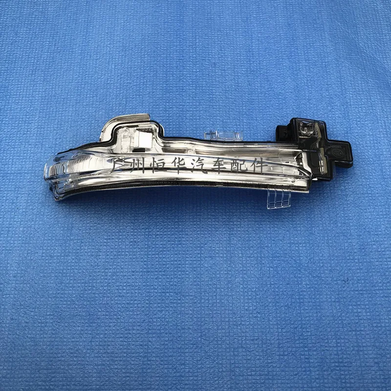

Rear view mirror light for S60 V60 S60L V40 S80L mirror turn light