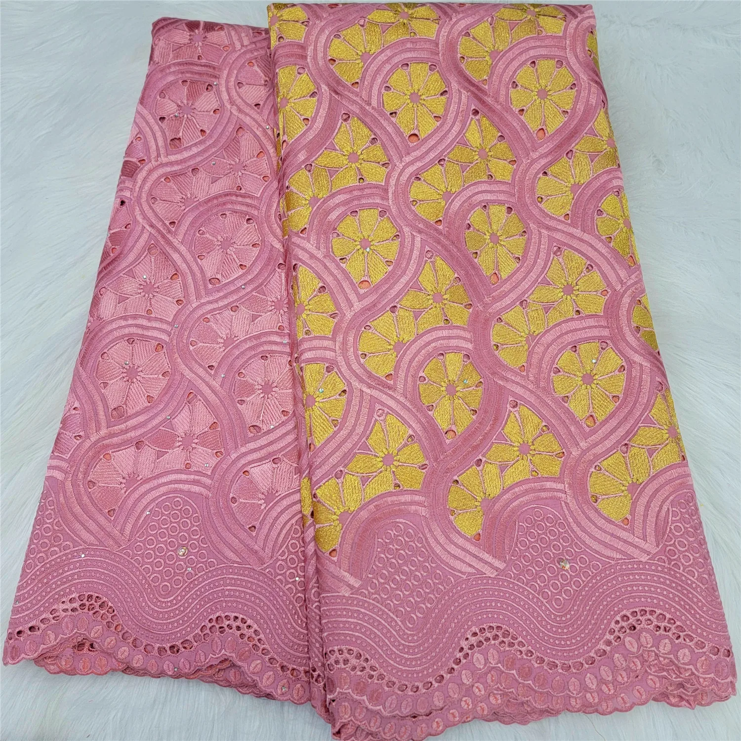 

2021 High Quality Nigerian African Lace Fabrics Swiss Voile Lace In Switzerland African Cotton Lace Fabric For Sewing HLC362