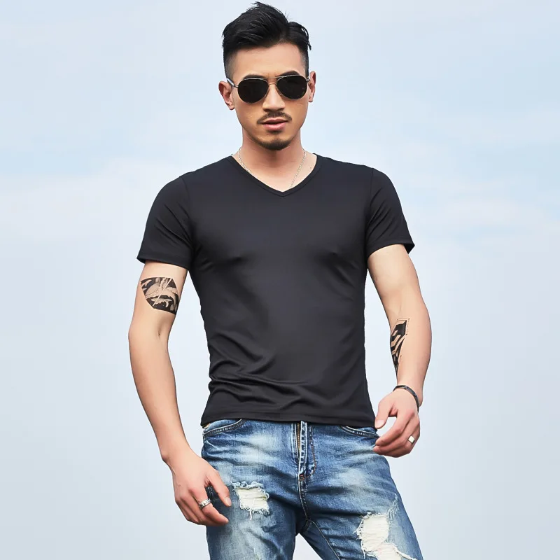 Футболка мужская приталенная с V образным вырезом короткий рукав однотонная