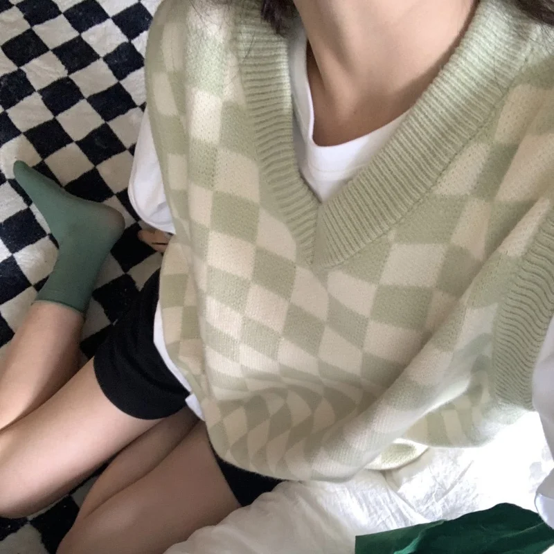 

Вязаный клетчатый жилет Chessboard 2021 Женская весенне-осенняя верхняя одежда свитер с V-образным вырезом в стиле ретро без одежды