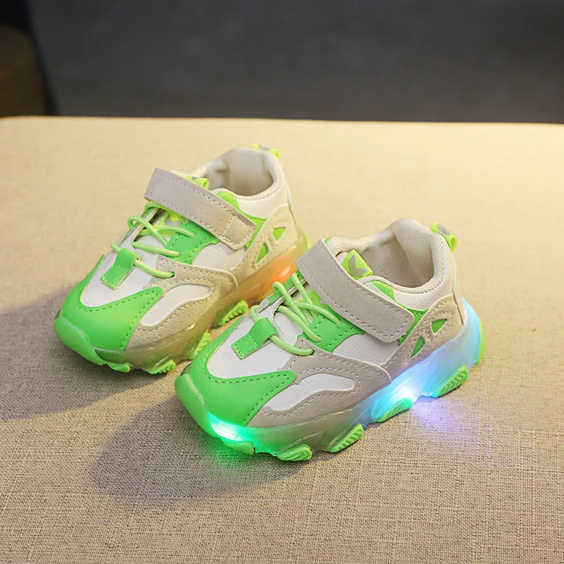 Детская спортивная обувь 2020 года Весенняя и Осенняя детская со светодиодными
