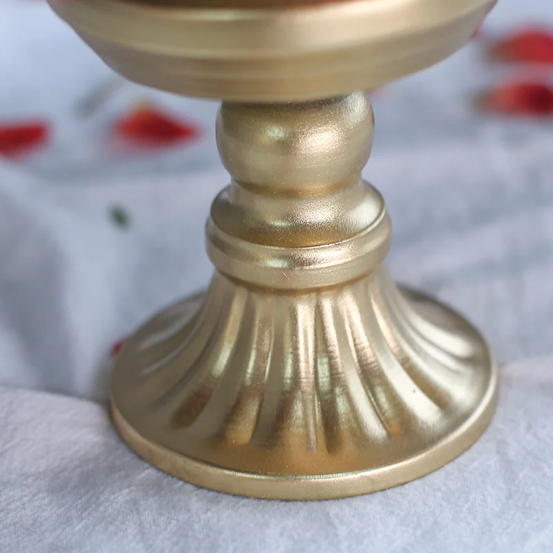 

Classical Wine Glass Flower Style Vase Flower Pot Retro Nostalgic Wrought Iron European Dining Table Decor Vase Decoration Home