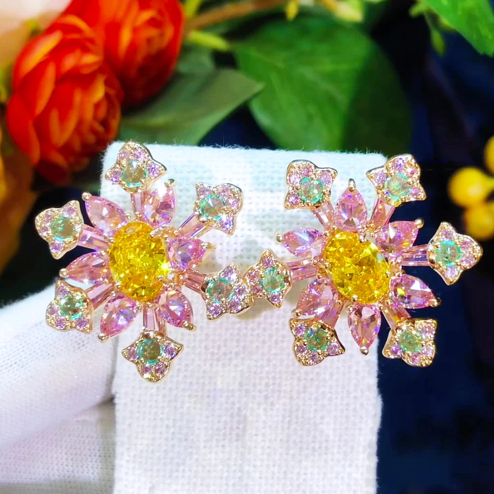 

Soramoore Luxury Cute Crystal Pink Flower Earrings For Women Bridal Wedding Party Daily Trendy Jewelry Accessories High Quality