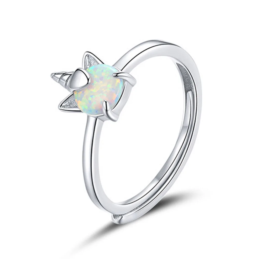 

Женское кольцо из серебра 925 пробы с белым опалом