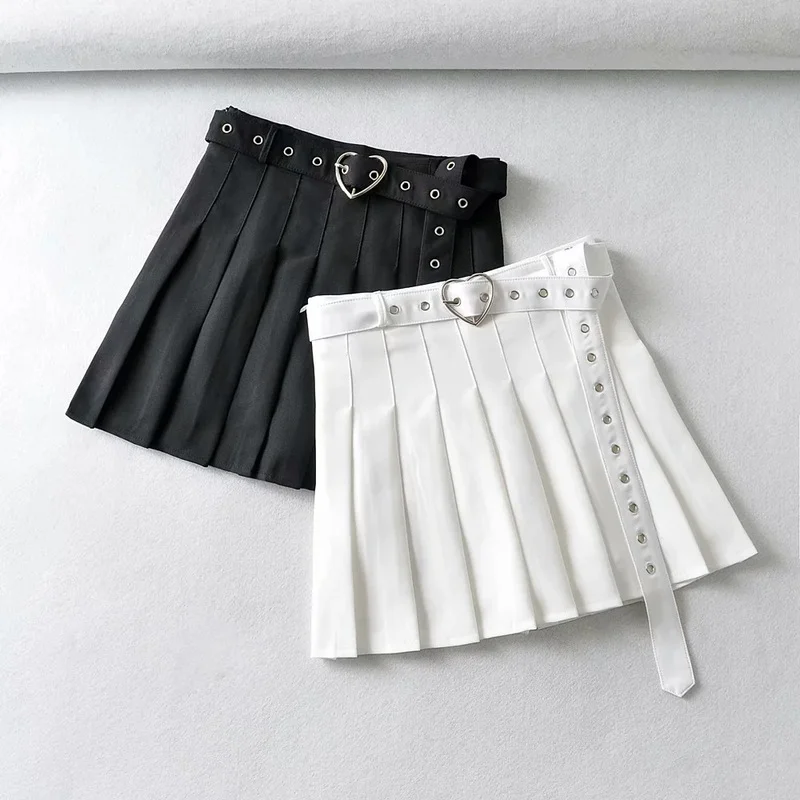 

Harajuku 2021 Summer Women College Style Girl Cheerleader Mini Skirts Female Heart-Buckle Casual Kawaii Pleated Skirt with Belt