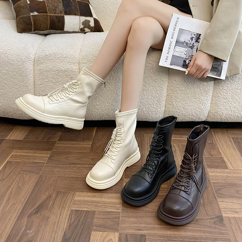 

British Style Martin Boots Women's 2021 New Korean Version Of Flat Heel Tassel Booties Tide.