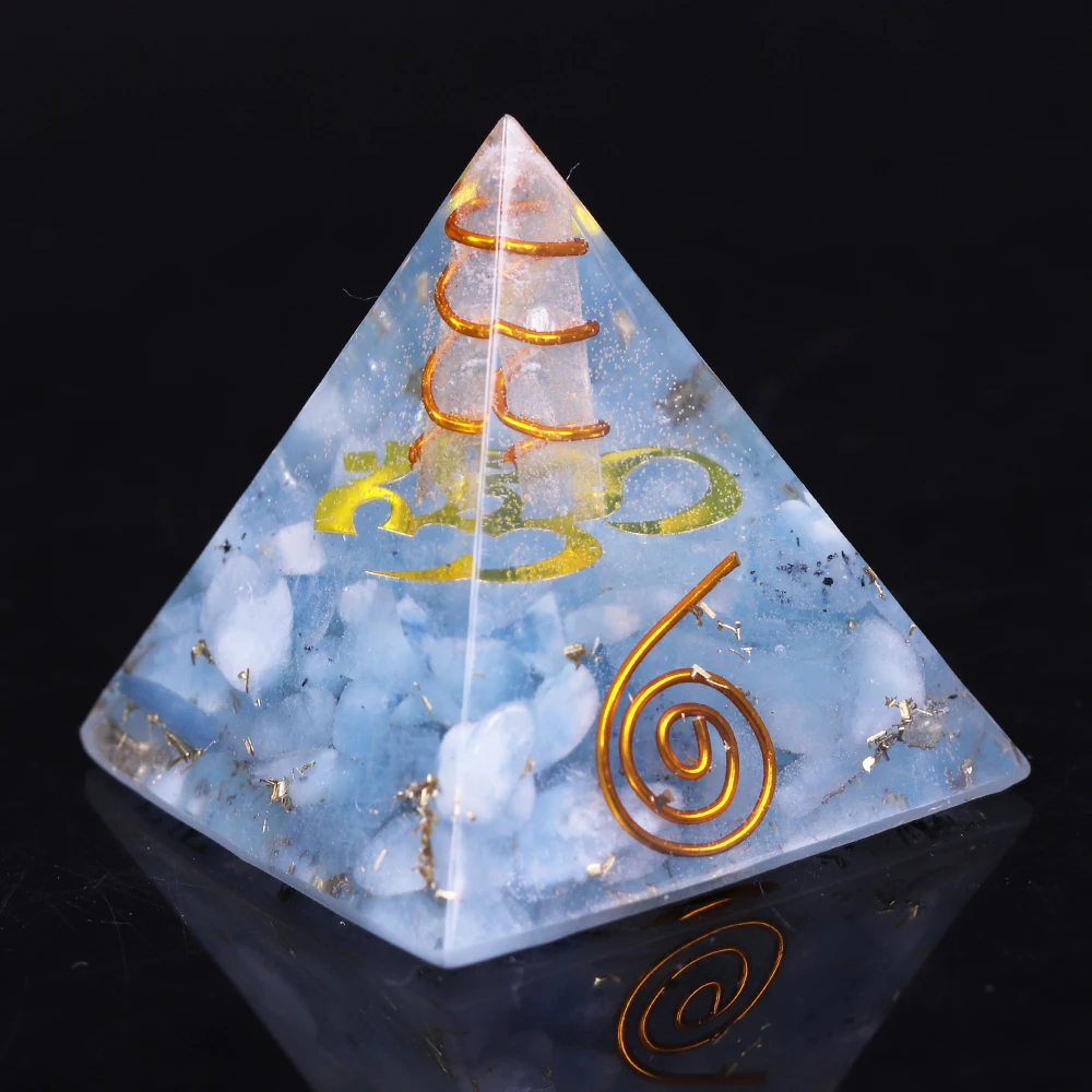 Пирамида из натурального аквамарина и оргонита энергетические украшения для