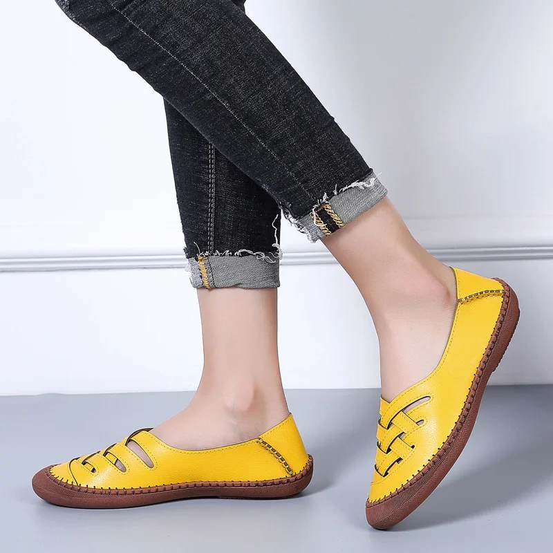 Туфли женские кожаные на плоской подошве дышащие лоферы без застежки