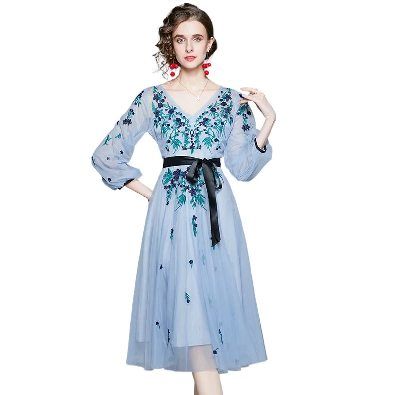 

Simgent Woman Mesh Dress 2022 Fashion Lantern Sleeve V-Neck Embroidery Blue Dresses Robe Femme Vestidos Dames Jurken SG111131