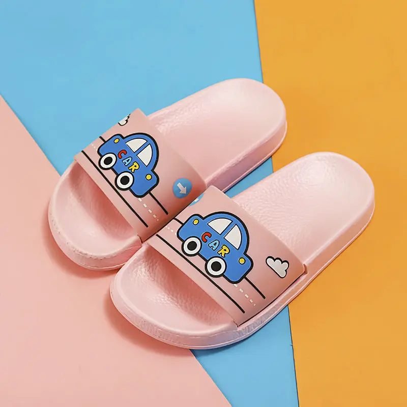 Тапочки детские с мультяшными машинками Нескользящие летние легкие мягкой