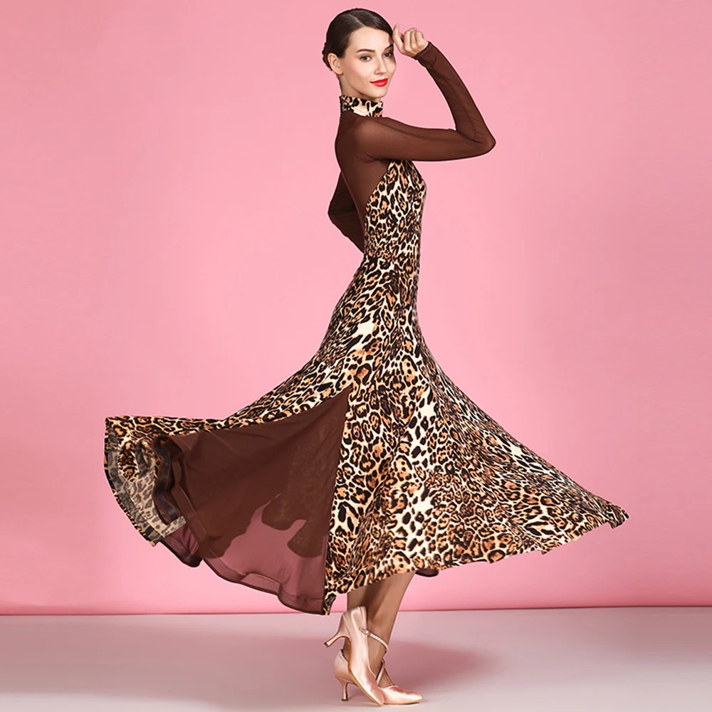 Женское платье с длинным рукавом большим подолом | Тематическая одежда и