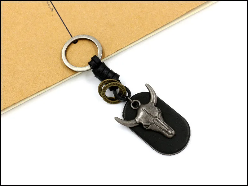 

Bull Head Keychain Cowhide Woven Metal Punk Personality Accessories Retro Keyring Backpack Pendant For Friend's Gift