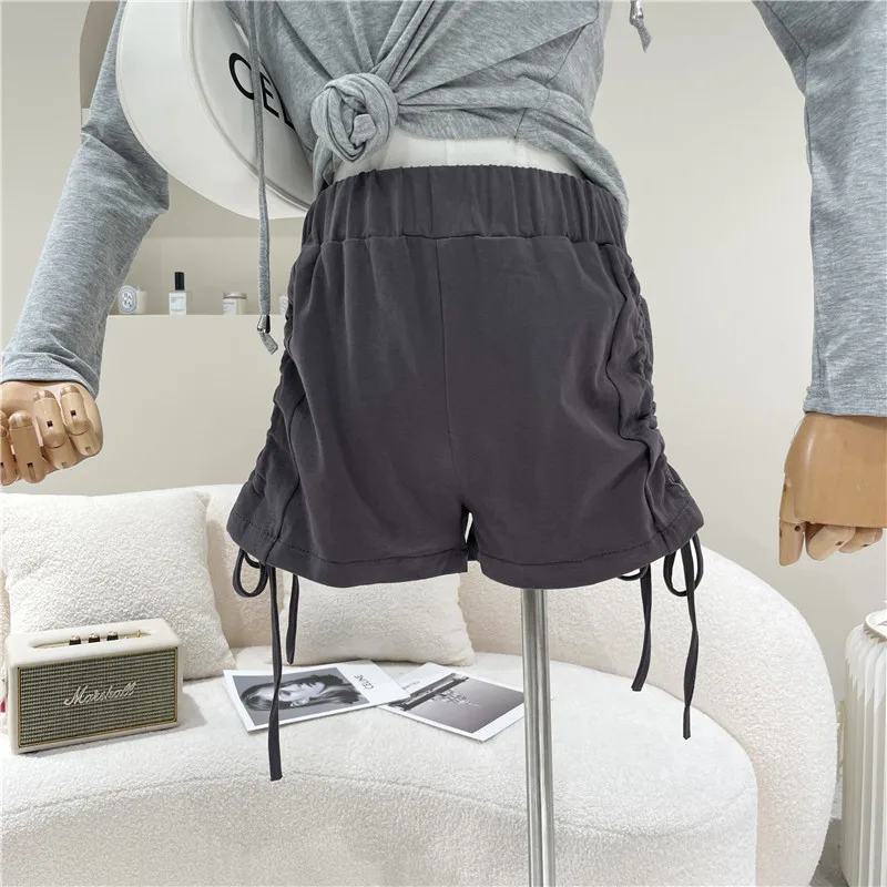 

Women's clothing Summer 2021 Fashion New Loose slim hot pants for sports and leisure High waist drawstring shorts