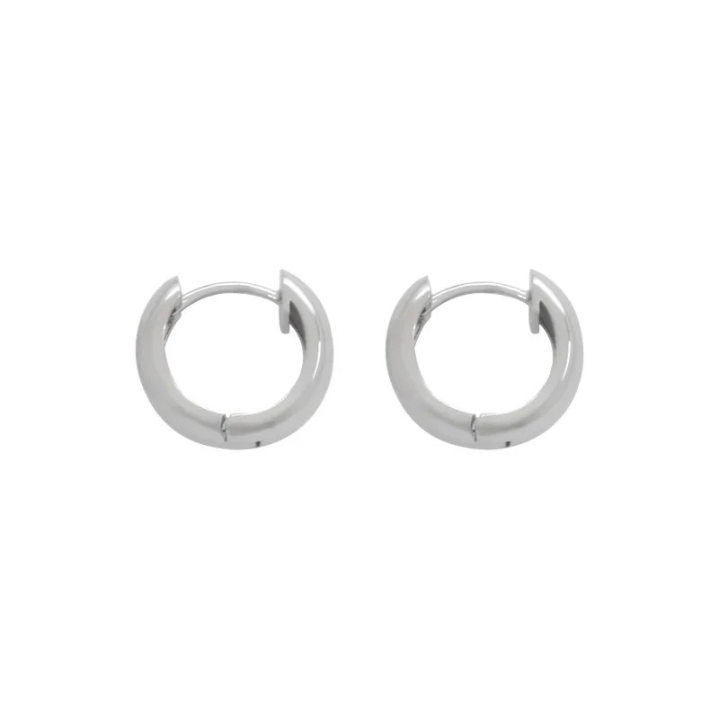 

YZX71 925 silver needle retro small versatile Earrings