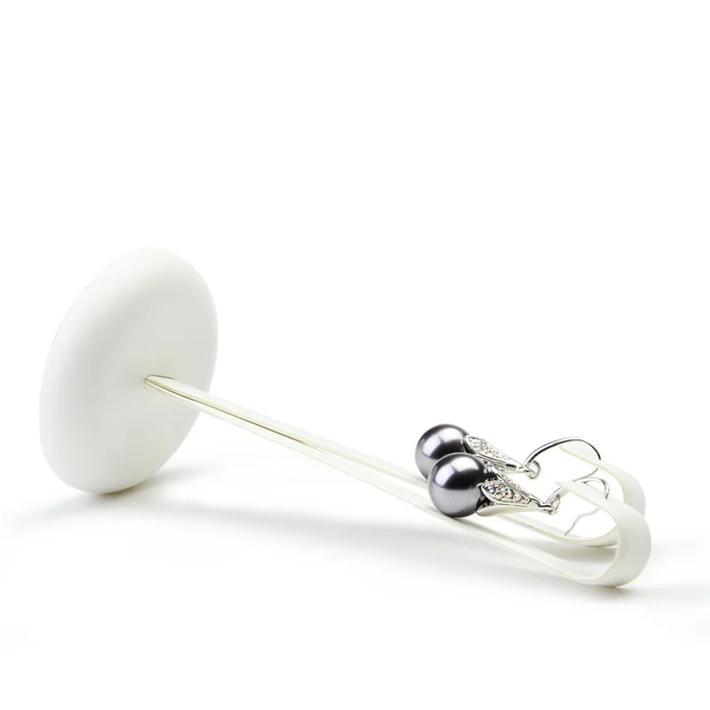 PU025 PU025 earrings holder Pu leather material black and white creative jewelry props