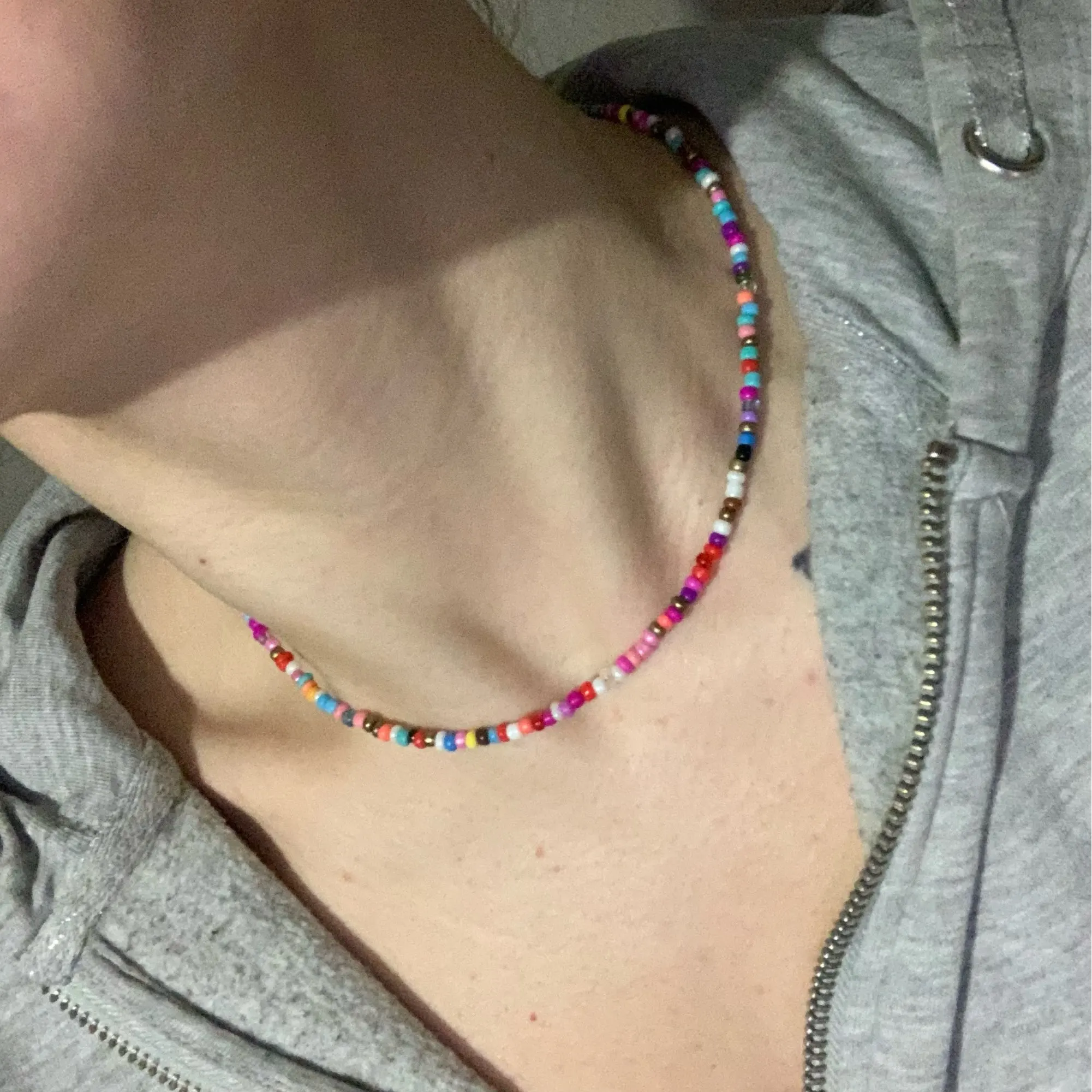 Модное Радужное ожерелье OMY для женщин модный элегантный женский чокер короткое