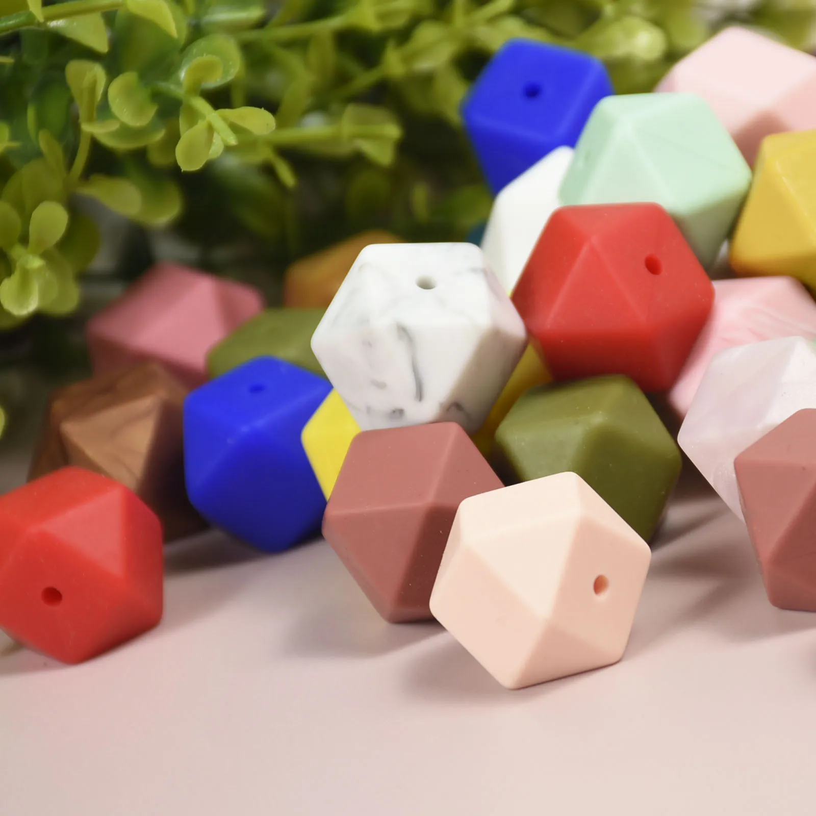 Cuentas de silicona hexagonales para morder de beb&eacute;, collar de dentici&oacute;n, mordedor de silicona de grado alimenticio, cuentas de clip para chupete DIY, 17 MM, 250 Uds.-1