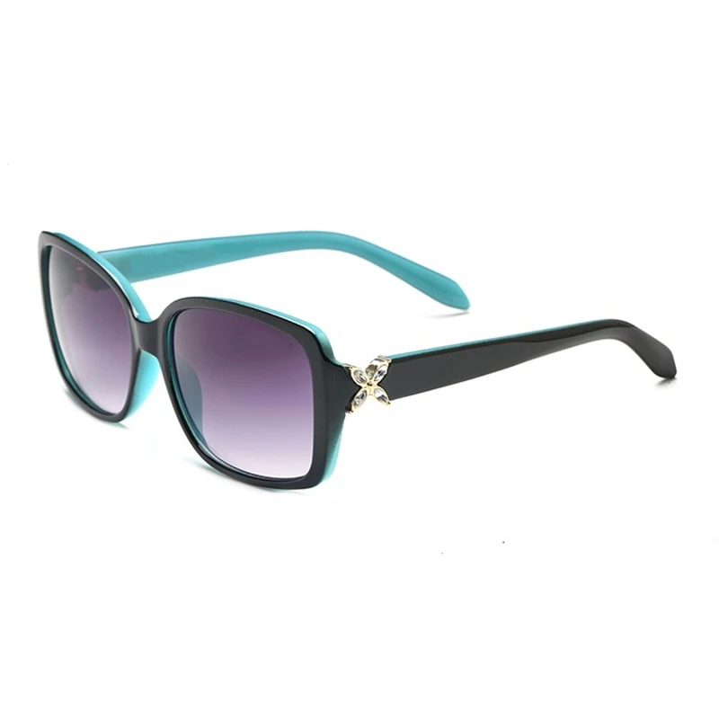 

2021 New Style Classic Retro Sunglasses Women Diamond Square Frame Sun Glasses Ladies Brand Design Luxury Gafas Oculos UV400