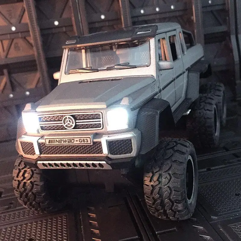 

Новинка масштаб 1:28 для внедорожника G63 6x6 Форсаж игрушечный автомобиль лента огни и звуки модель автомобиля из сплава коллекционный подарок...