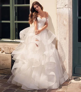 Exquisite Off-shoulder Princess Wedding Dress with Appliques Cascading Ruffles Puffy Tulle Bridal Gown 2021 Vestidos de Novia