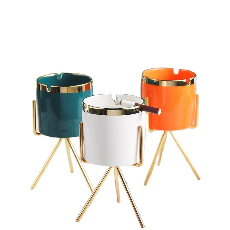 

Nordic Phnom Penh Round Ceramic Ashtray Modern Home Decor Accessory Office Home Portable Ashtray Creative Tall Ashtray with Lid