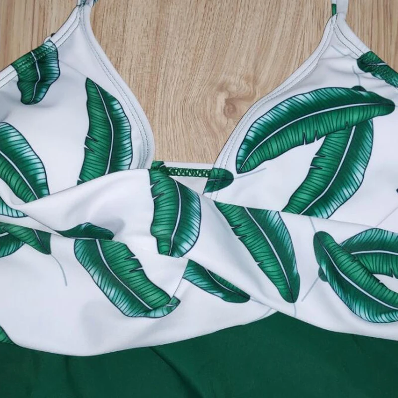 

Sexy V neckline Maternity Swimwear leaves print one-piece with neck Swimsuit for pregnant Beach Bathing Ruffles Tankinis 2021