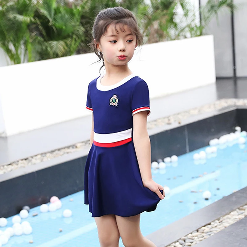 Купальник с оборками и коротким рукавом юбка купальный костюм из двух предметов