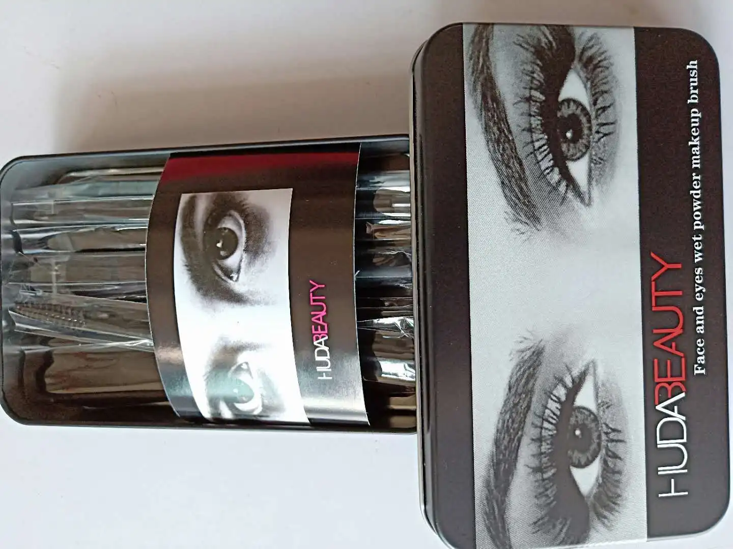 

New brand 12Pcs Makeup Brushes Tool Set Cosmetic Powder Eye Shadow Foundation Blush Blending Beauty Make Up Brush+GIFT