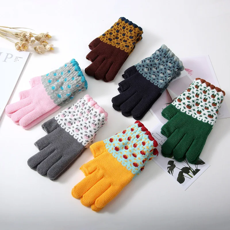 

Winter New Touch Screen Knitting Warm Gloves Plush Two-finger Touch Screen Gloves Riding Plush Matching Printed Mittens 2021