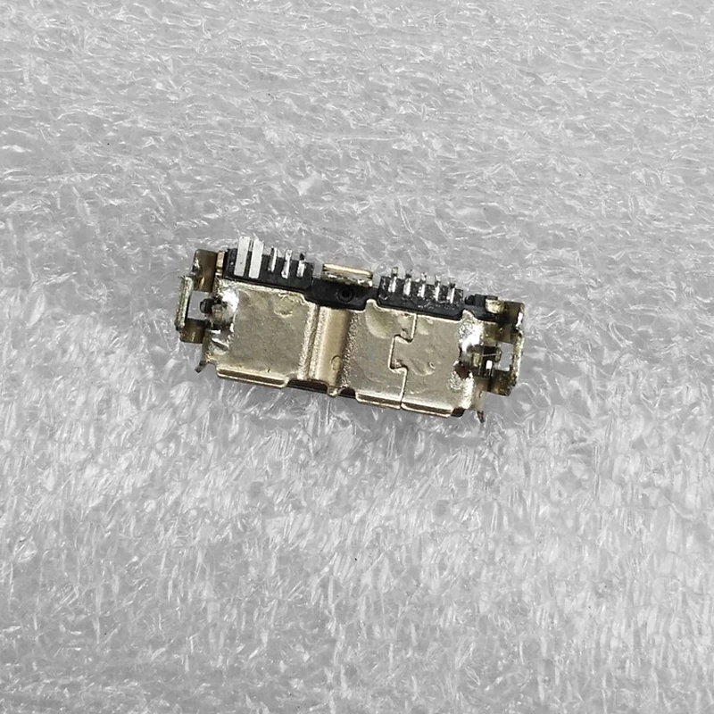 

Порт Micro USB 2,5 для 2,5-дюймового интерфейса карт жесткого диска