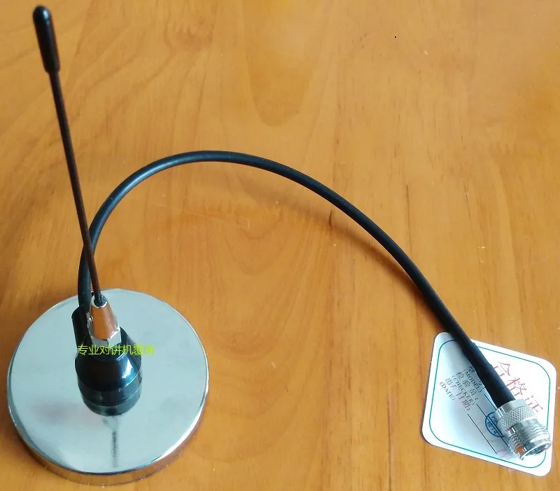 

Walkie-talkie sucker antenna, 400MHz omnidirectional antenna, dedicated for wireless intercom system. Walkie talkie coverage