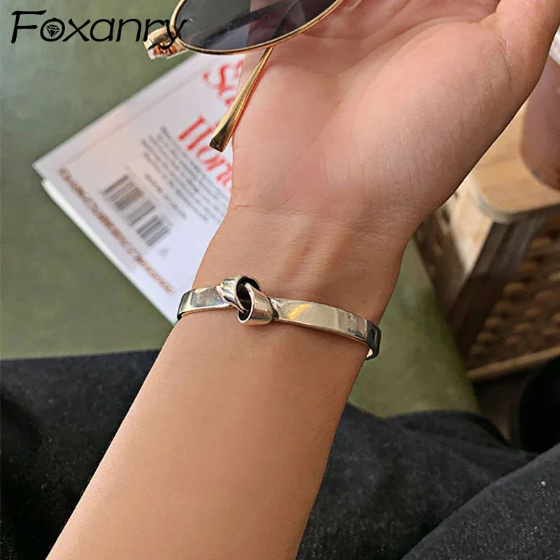 

Foxanry Minimalist Silver Color Cuff Bracelets for Women Couples New Fashion Simple Knotted Geometric Party Jewelry Gift