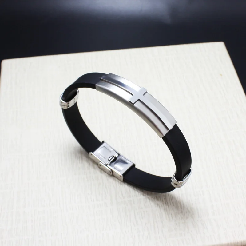 Простой браслет с крестом черного и серебряного цвета мужская бижутерия