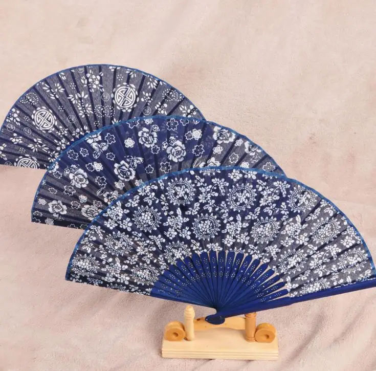 Goede Vouwen Fan Vrouwen Chinese Stijl Toerisme Souvenir Orchidee Hout Fan Kant Hand Fans Spaanse Dans Gift Home Decor SN2109