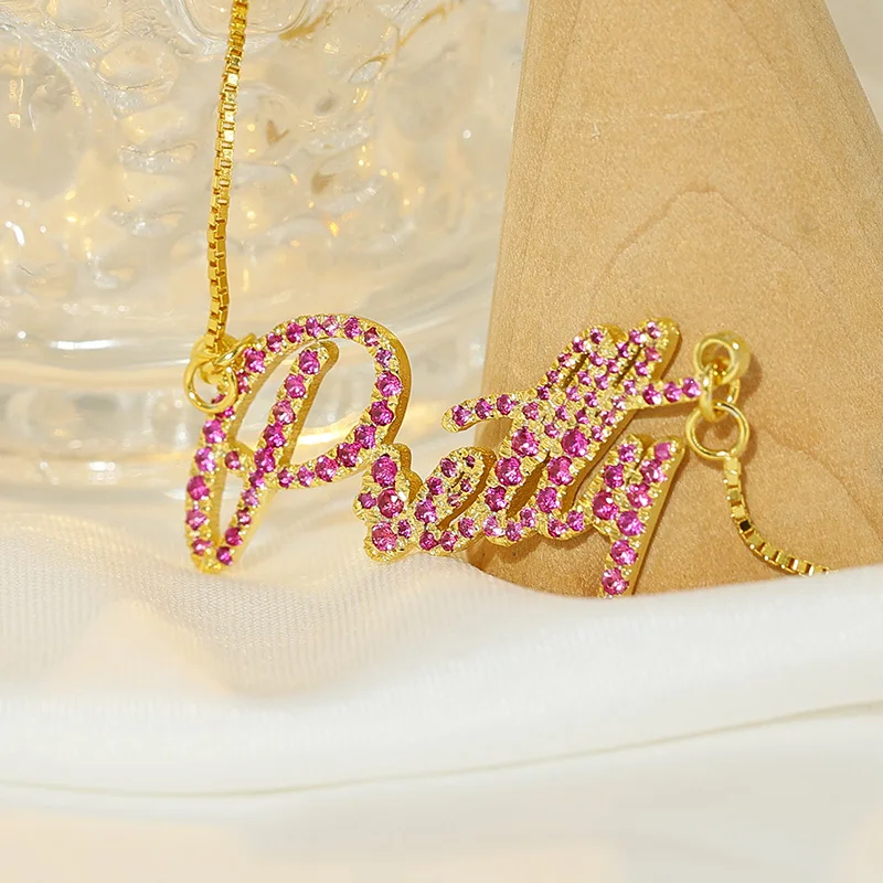 Позолоченный полностью розовый браслет с именем из циркония 18 карат