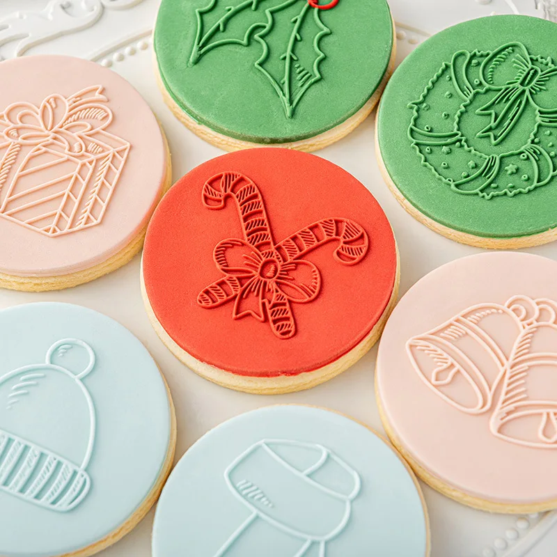 

Christmas Acrylic Cookie Embosser Mold Snowman Santa Claus Gift Fondant Biscuit Cutter Embossing Stamp Christmas Baking Tool