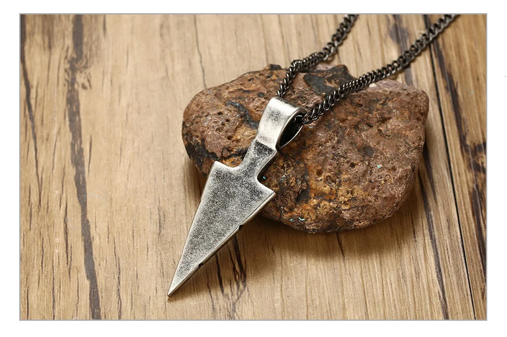 Vnox Mens Cool Vintage Arrow Pendant Necklace Multi-Color Stainless Steel Male Rock Punk Gifts Jewelry