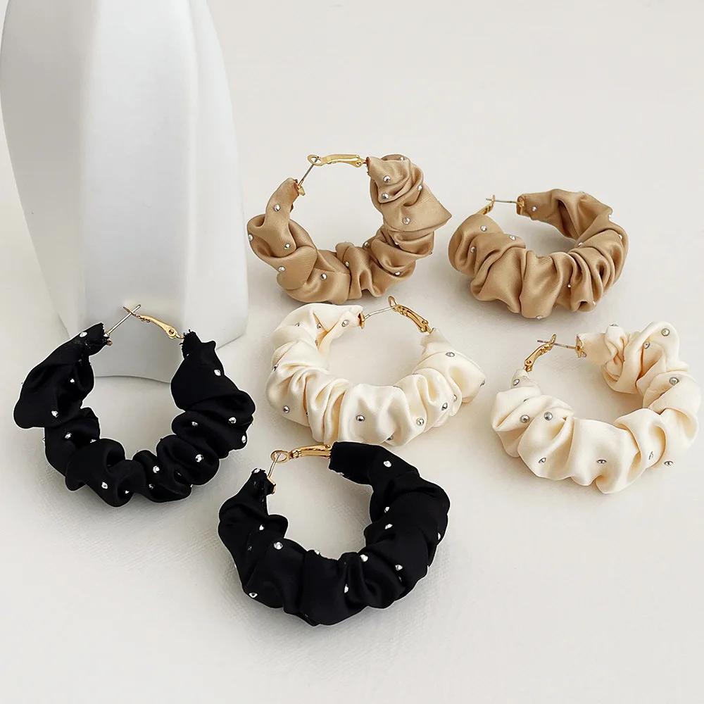 

Fashion Women's Earrings Korean Velvet Fabric Rhinestone Earrings Vintage Jewelry Trendy Girl Party Accessories Gift Brincos