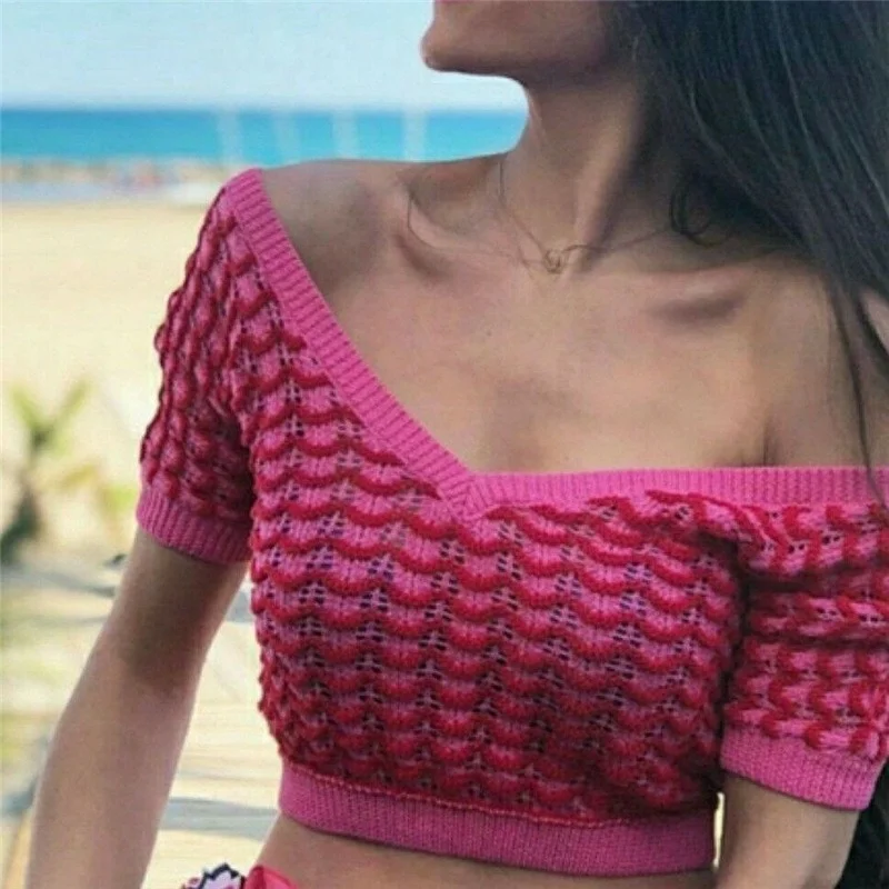 

Spring Summer 2022 Women's Sweater Contrasting Short Sleeve V-Neck Knit Pullover Fahsion Slim Short Pullover Rainbow Sweater