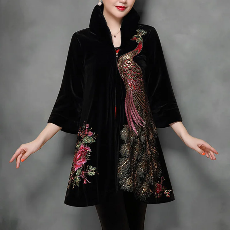 

Winter Large Size M-6XL China Style Vintage Peacock Embroidery Cardigan Gold Velvet 3D Printed Trench Coats Women Windbreaker