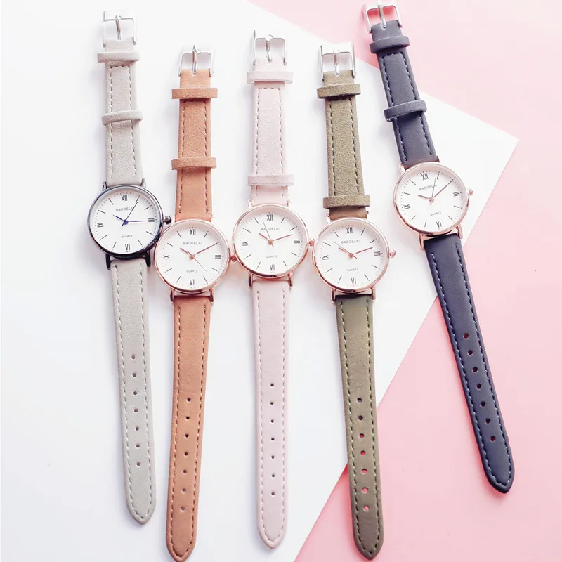 Часы женские кварцевые в простом стиле с кожаным ремешком