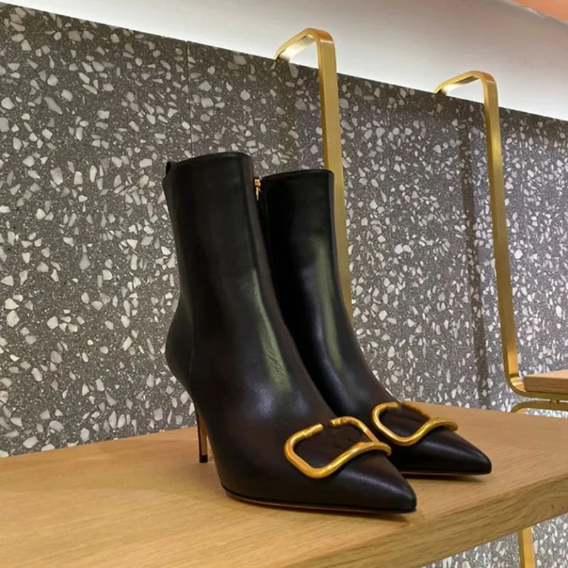 

Design Buckle Women Shoes Chelsea Ankle Boots Point Toe High Heels Combat Knight Botas De Mujer Leather Chaussure Femme Luxury