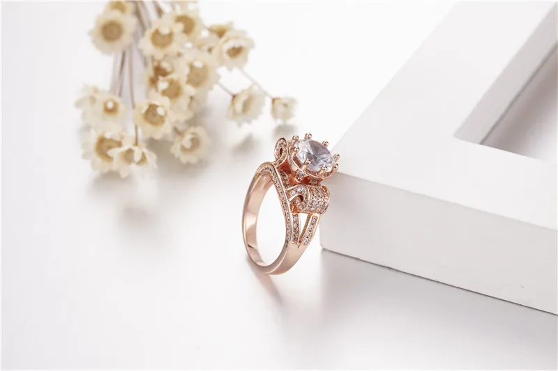 Женское кольцо из серебра 100% пробы с искусственным бриллиантом 4 карата|Кольца| |