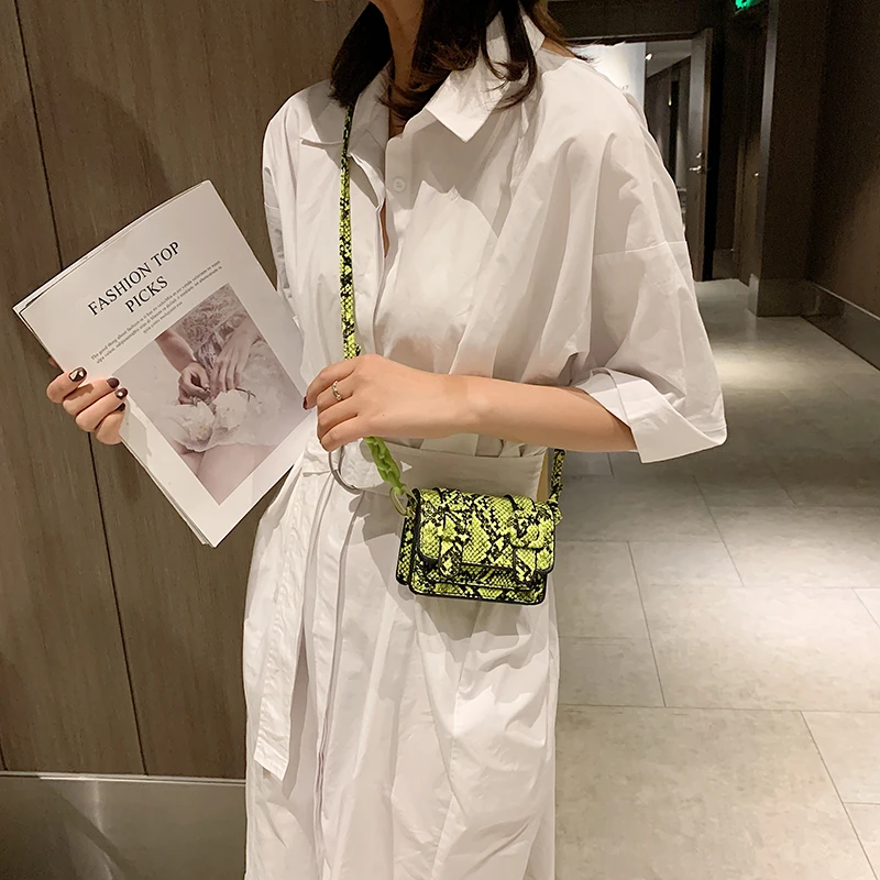 

Сумка женская через плечо, в стиле ретро, кожаная, с маленькой цепочкой, 2021